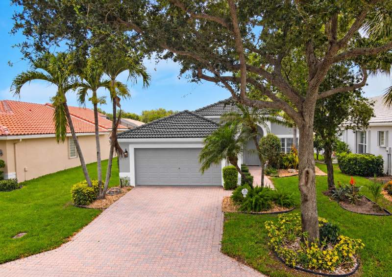 3 bedroom Single Family Residence at 7387 Tonga Court, Valencia Isles 3, Boynton Beach — photo 2