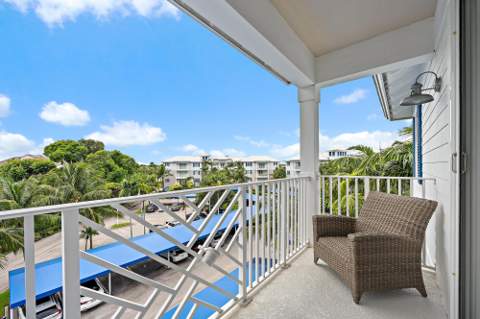 844 Bay Colony Drive, Juno Beach FL - photo 22 of 35