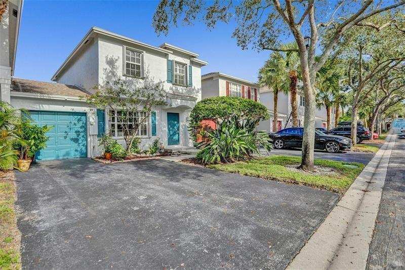 3 bedroom Townhouse at 6003 Harbor Isle Way #495, Land Section 8, Tamarac — photo 1
