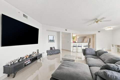 6001 N Ocean Drive #503, Hollywood FL - photo 8 of 67