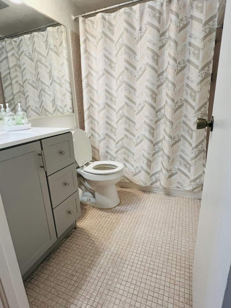 2 bedroom Condominium at 42 Coventry B, Coventry Condo, West Palm Beach — photo 5