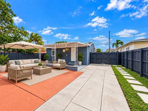 2649 Johnson Street, Hollywood FL - photo 15 of 60