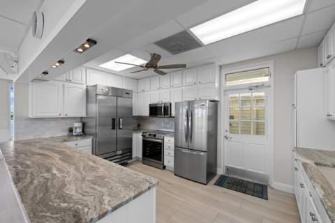 2542 S Federal Highway, Boynton Beach FL - photo 19 of 25