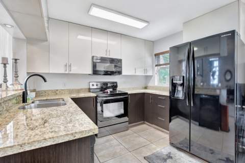 9919 NW 2nd Street, Plantation FL - photo 11 of 32