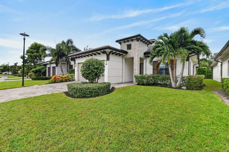 3 bedroom Single Family Residence at 2948 Gin Berry Way, Banyan Cay Resort Community Plat, West Palm Beach — photo 2