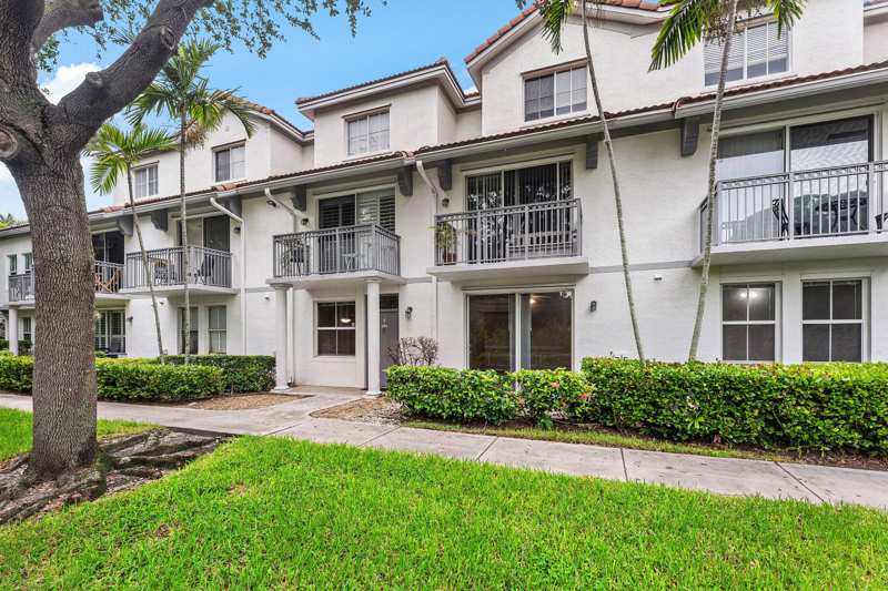 1 bedroom Condominium at 2030 Alta Meadows Lane #1211, Tierra Verde, Delray Beach — photo 1