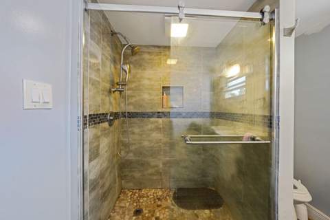 220 NW 42nd Street, Oakland Park FL - photo 14 of 39