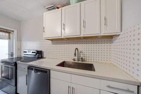220 NW 42nd Street, Oakland Park FL - photo 15 of 39