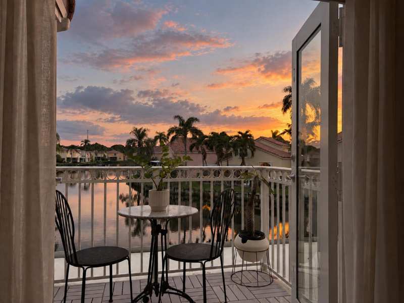 4 bedroom Single Family Residence at 1050 SE 6th Avenue, U S Lend Lease Plat No One, Dania Beach — photo 1