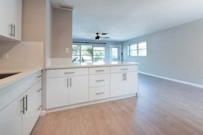 4 bedroom Single Family Residence at 2380 NE 8th Avenue, Pompano Golf Estates 1st, Pompano Beach — photo 5