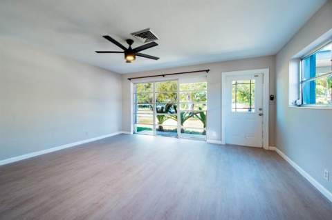 2380 NE 8th Avenue, Pompano Beach FL - photo 8 of 20