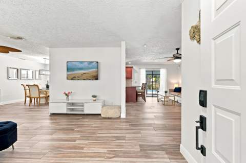 2526 SE Victory Avenue, Port St. Lucie FL - photo 18 of 50