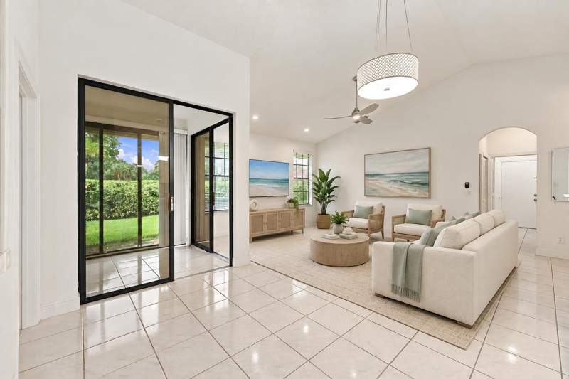 2 bedroom Villa at 8292 Waterline Drive #106, Harbours At Aberdeen Condo, Boynton Beach — photo 5