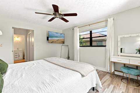2526 SE Victory Avenue, Port St. Lucie FL - photo 20 of 50