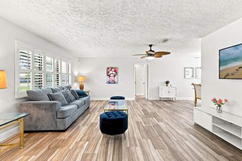 2526 SE Victory Avenue, Port St. Lucie FL - photo 6 of 50