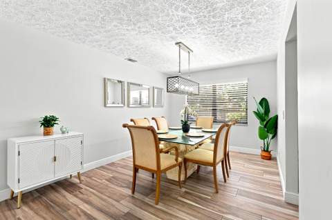 2526 SE Victory Avenue, Port St. Lucie FL - photo 9 of 50