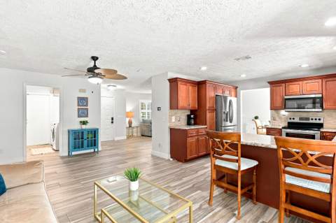 2526 SE Victory Avenue, Port St. Lucie FL - photo 12 of 50