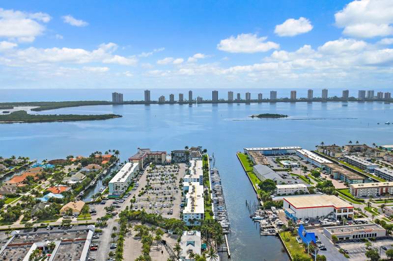 2 bedroom Condominium at 100 Paradise Harbour Boulevard #202, Paradise Harbour Condo, North Palm Beach — photo 3