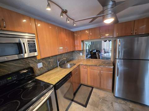 7847 Golf Cir Drive ##101, Margate FL - photo 8 of 43