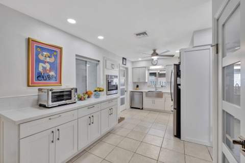 613 NE 25th Avenue, Pompano Beach FL - photo 16 of 65