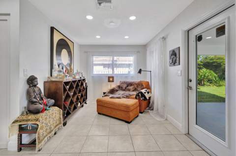 613 NE 25th Avenue, Pompano Beach FL - photo 12 of 65