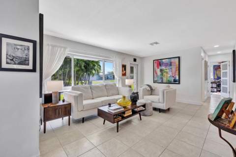 613 NE 25th Avenue, Pompano Beach FL - photo 13 of 65