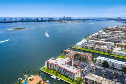 100 Paradise Harbour Boulevard #202, North Palm Beach FL - photo 18 of 27