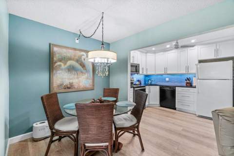 414 Pine Glen Lane #D-2, Greenacres FL - photo 9 of 27