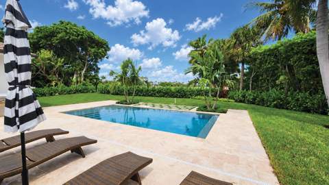 677 Village Road, North Palm Beach FL - photo 11 of 24