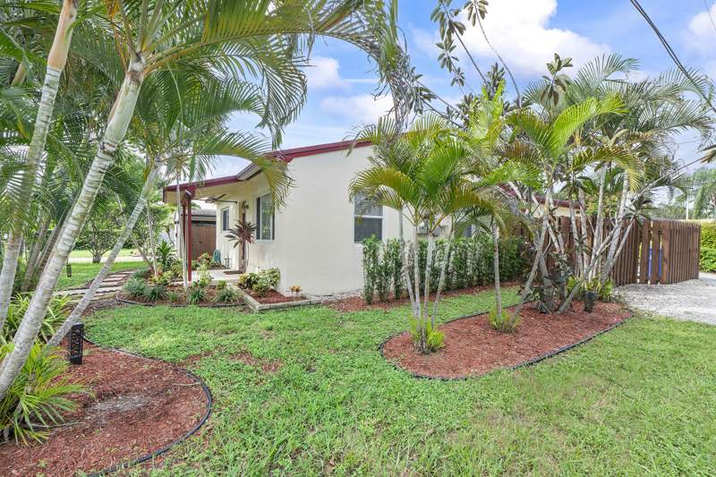 3 bedroom Single Family Residence at 1645 NE 16th Avenue, Progresso, Fort Lauderdale — photo 3