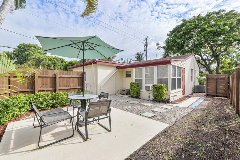 3 bedroom Single Family Residence at 1645 NE 16th Avenue, Progresso, Fort Lauderdale — photo 2