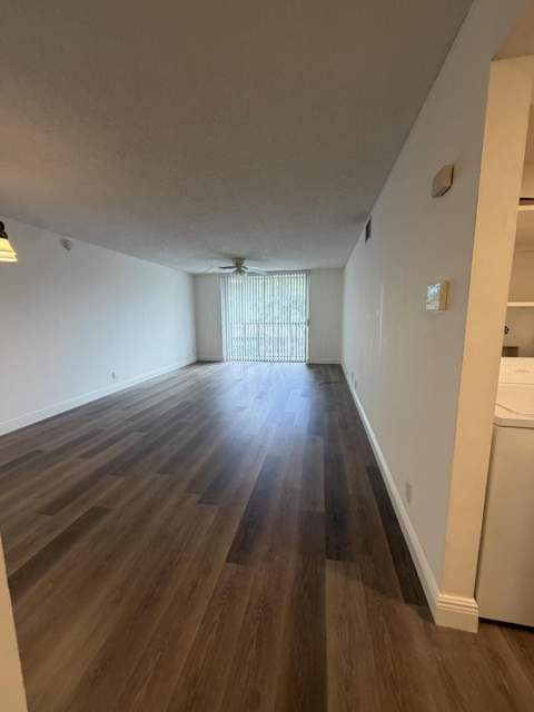 7173 Orange Drive #220B, Davie FL - photo 19 of 35