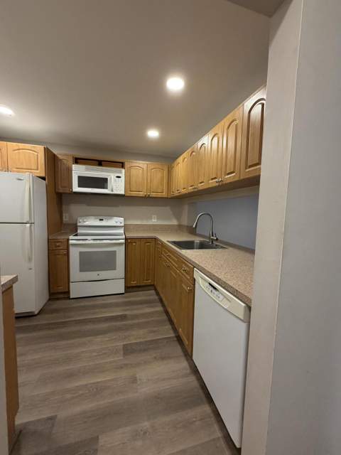 7173 Orange Drive #220B, Davie FL - photo 6 of 35