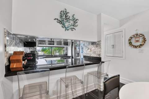 884 SE 19th Avenue #10, Deerfield Beach FL - photo 18 of 71