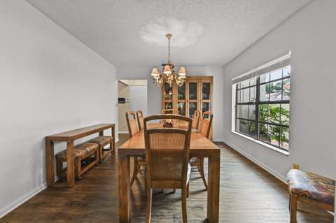 2055 NW 15th Place, Delray Beach FL - photo 9 of 33