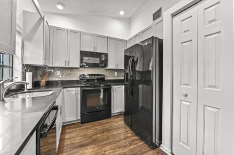 2055 NW 15th Place, Delray Beach FL - photo 14 of 33