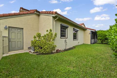 2055 NW 15th Place, Delray Beach FL - photo 24 of 33