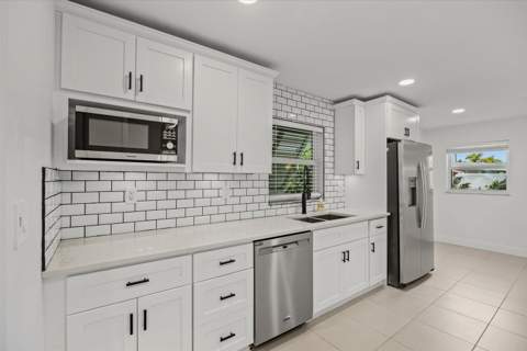 1706 Plover Avenue, Fort Pierce FL - photo 12 of 48