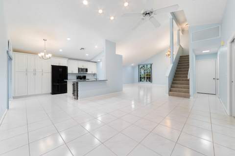 2211 Soundings Court, Greenacres FL - photo 13 of 36