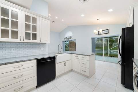 2211 Soundings Court, Greenacres FL - photo 11 of 36