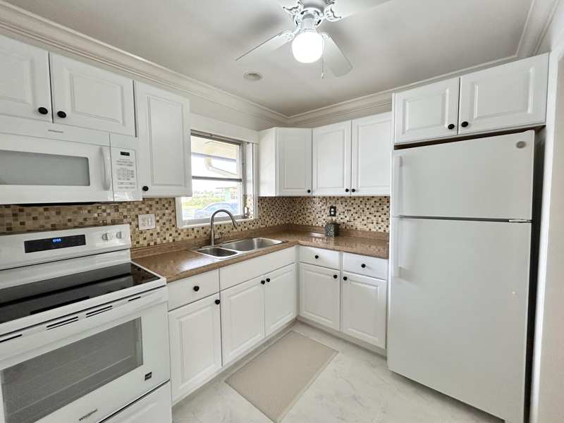 1 bedroom Villa at 2915 Crosley Drive #A, Cresthaven Villas Condo 20, West Palm Beach — photo 1