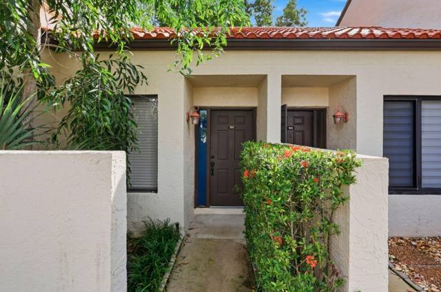 22 VIA DE CASAS SUR #102