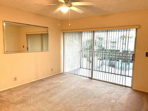 R-1531 SE Royal Green Circle #R-206, Port St. Lucie FL - photo 9 of 11