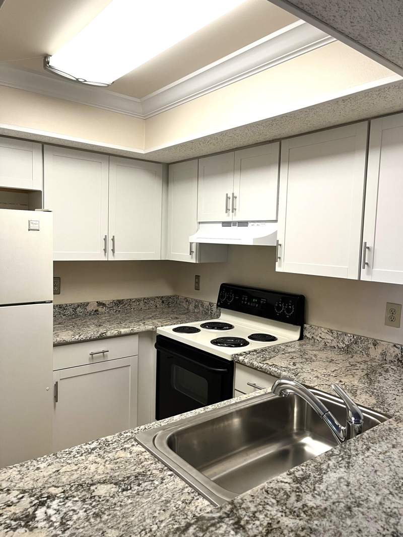 2 bedroom Condominium at R-1531 SE Royal Green Circle #R-206, Midport Place I, A Condominium, Port St. Lucie — photo 5