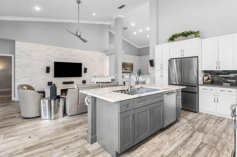 8367 Horseshoe Bay Road, Boynton Beach FL - photo 11 of 40