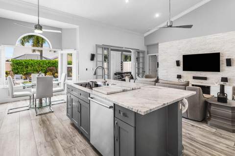 8367 Horseshoe Bay Road, Boynton Beach FL - photo 9 of 40