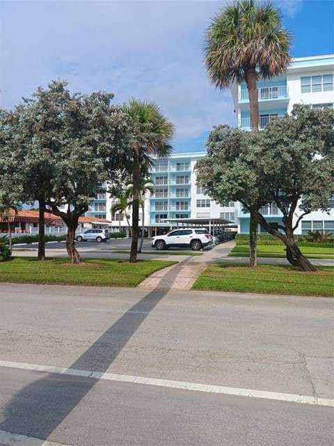 4540 N Ocean Drive #210, Lauderdale-By-The-Sea FL - photo 7 of 40