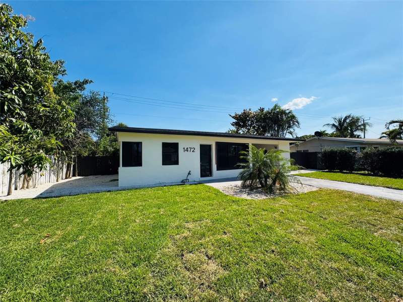 3 bedroom Single Family Residence at 1472 NE 30th Court, Cresthaven No 4, Pompano Beach — photo 2