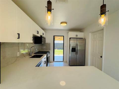 1472 NE 30th Court, Pompano Beach FL - photo 9 of 24
