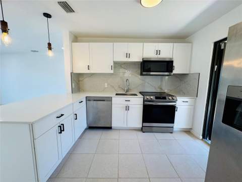 1472 NE 30th Court, Pompano Beach FL - photo 12 of 24
